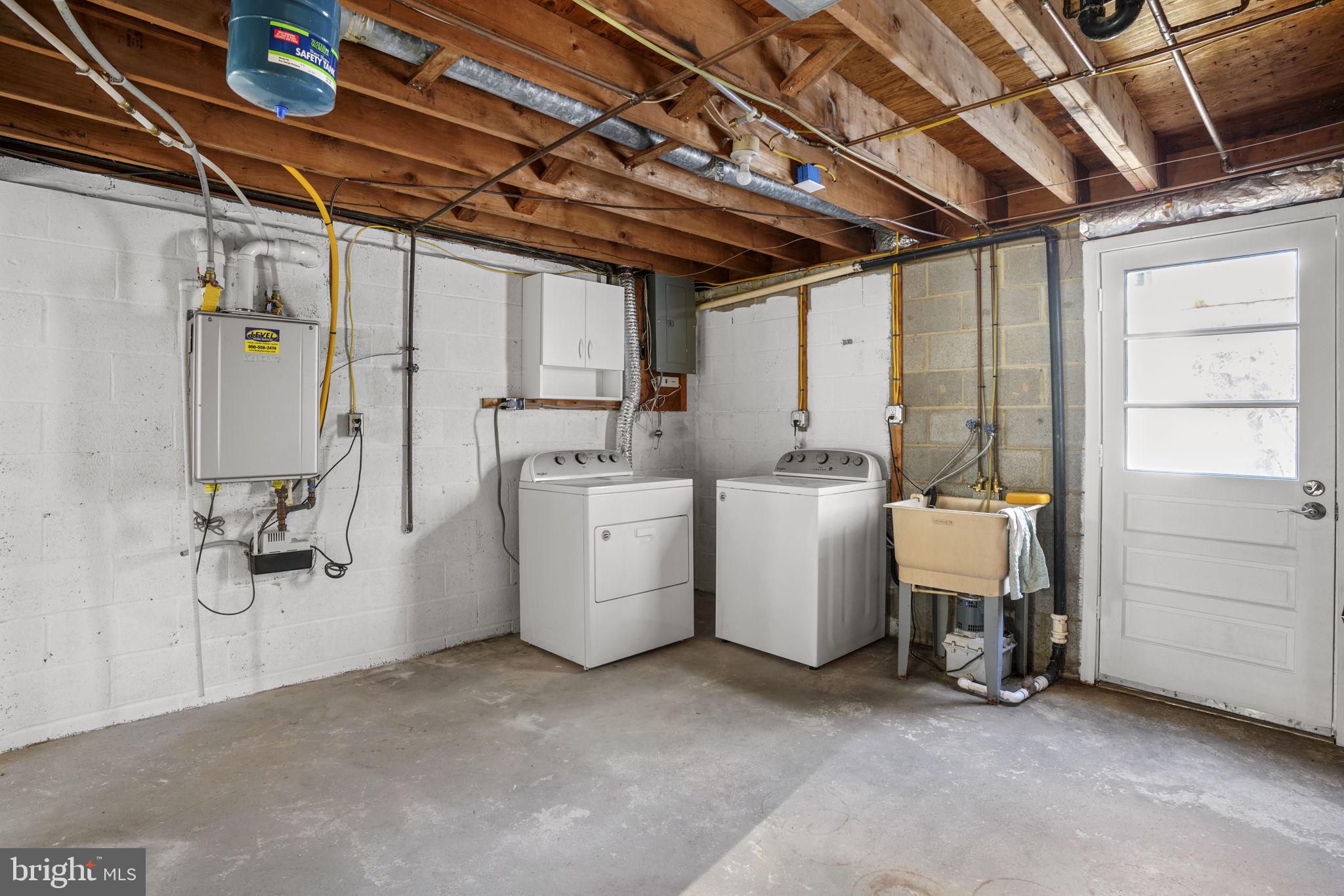 LANDHAVEN - Residential