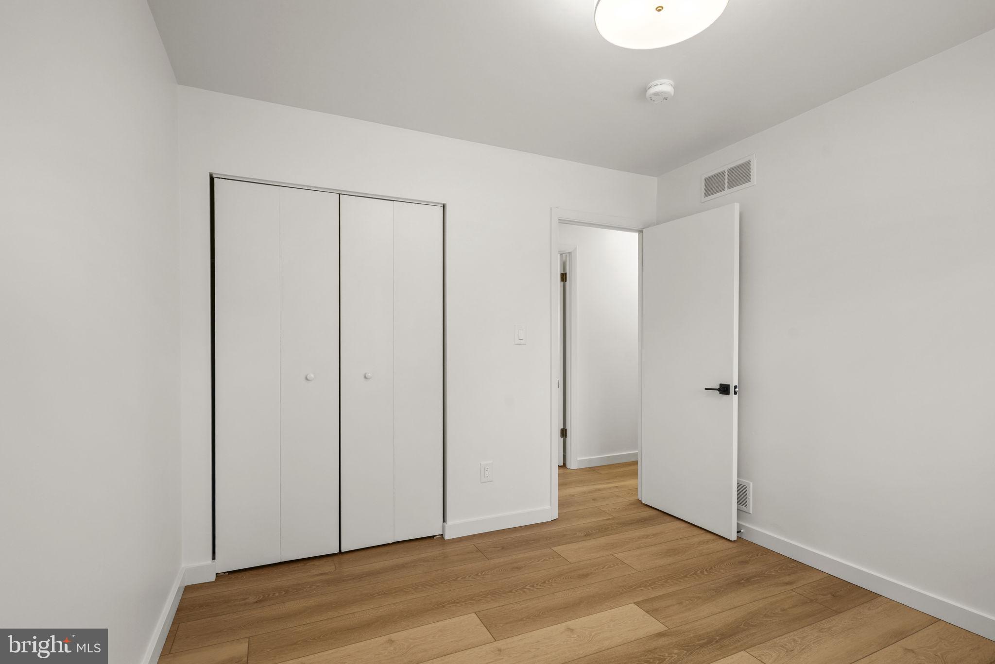 LANDHAVEN - Residential