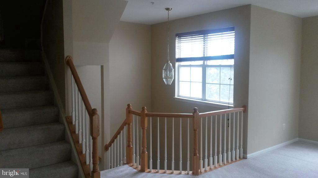 ASHBURN VILLAGE - Residential Lease