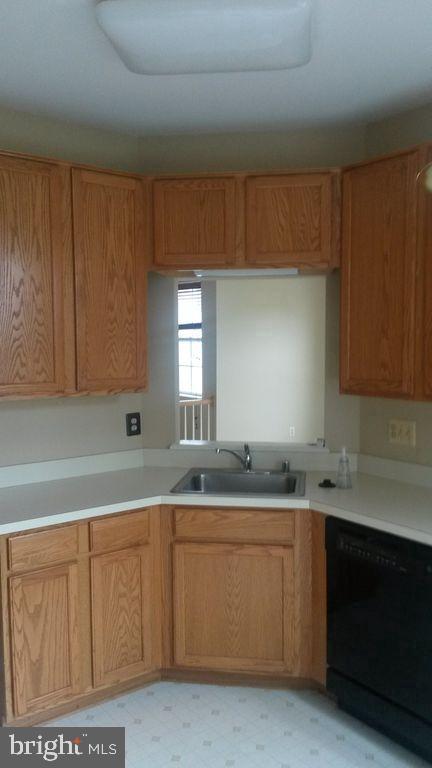 ASHBURN VILLAGE - Residential Lease