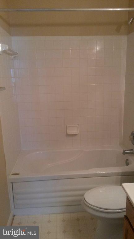 ASHBURN VILLAGE - Residential Lease