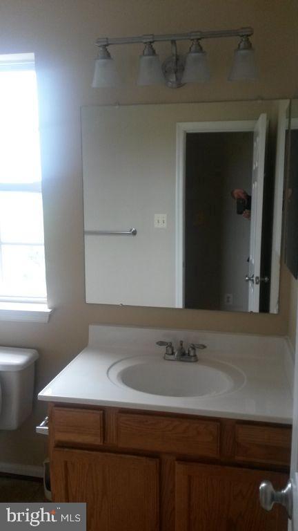 ASHBURN VILLAGE - Residential Lease