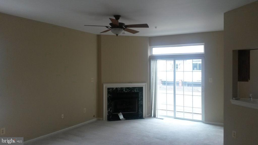 ASHBURN VILLAGE - Residential Lease