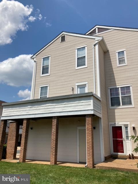 ASHBURN VILLAGE - Residential Lease