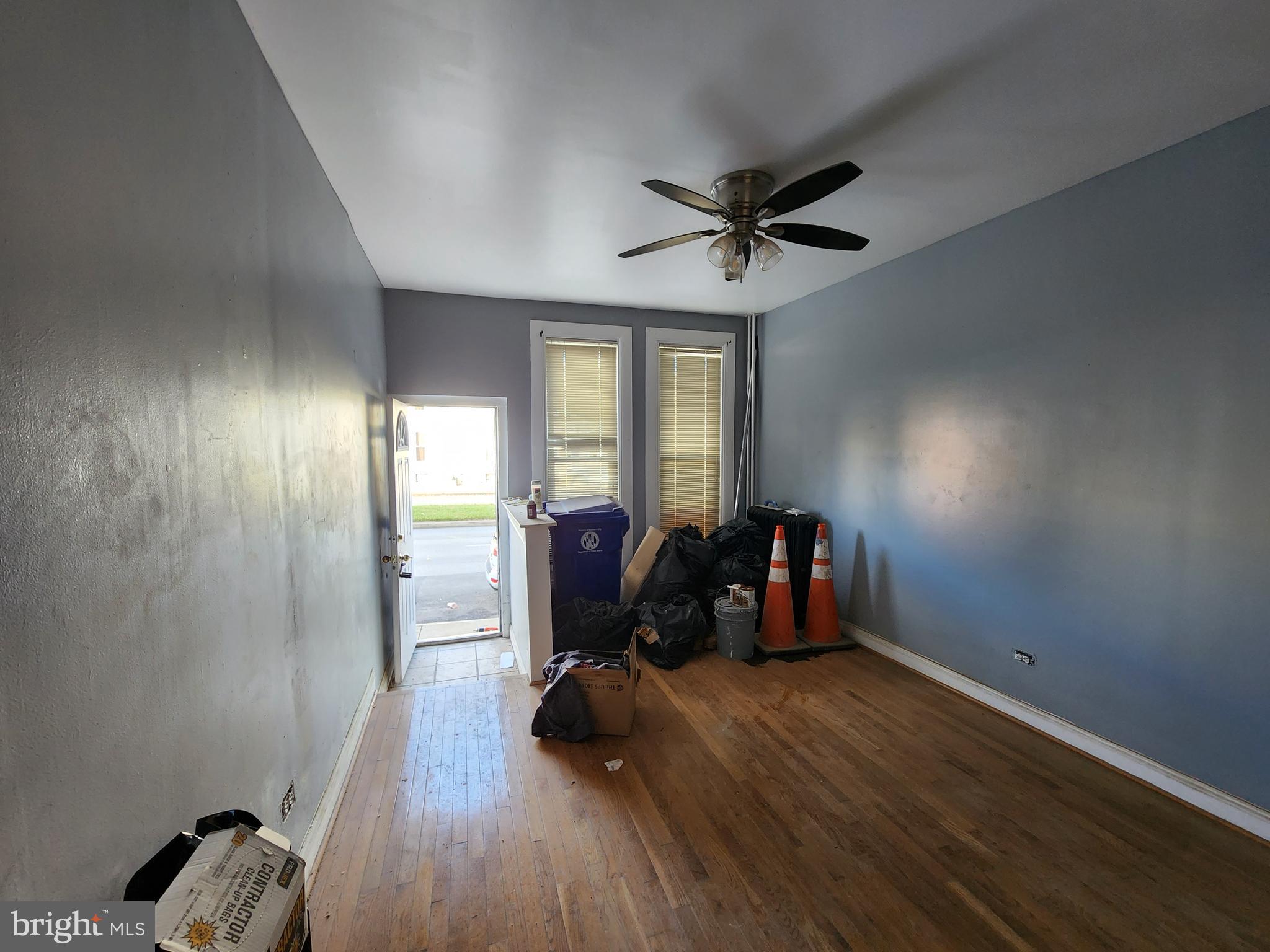 SANDTOWN-WINCHESTER - Residential