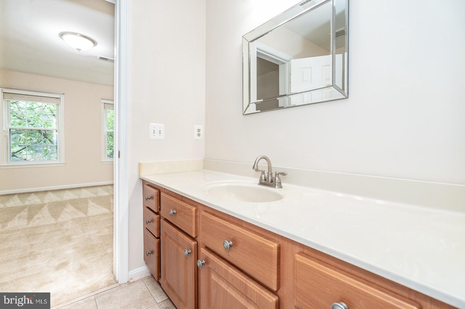 BRISTOL HOUSE - Residential Lease