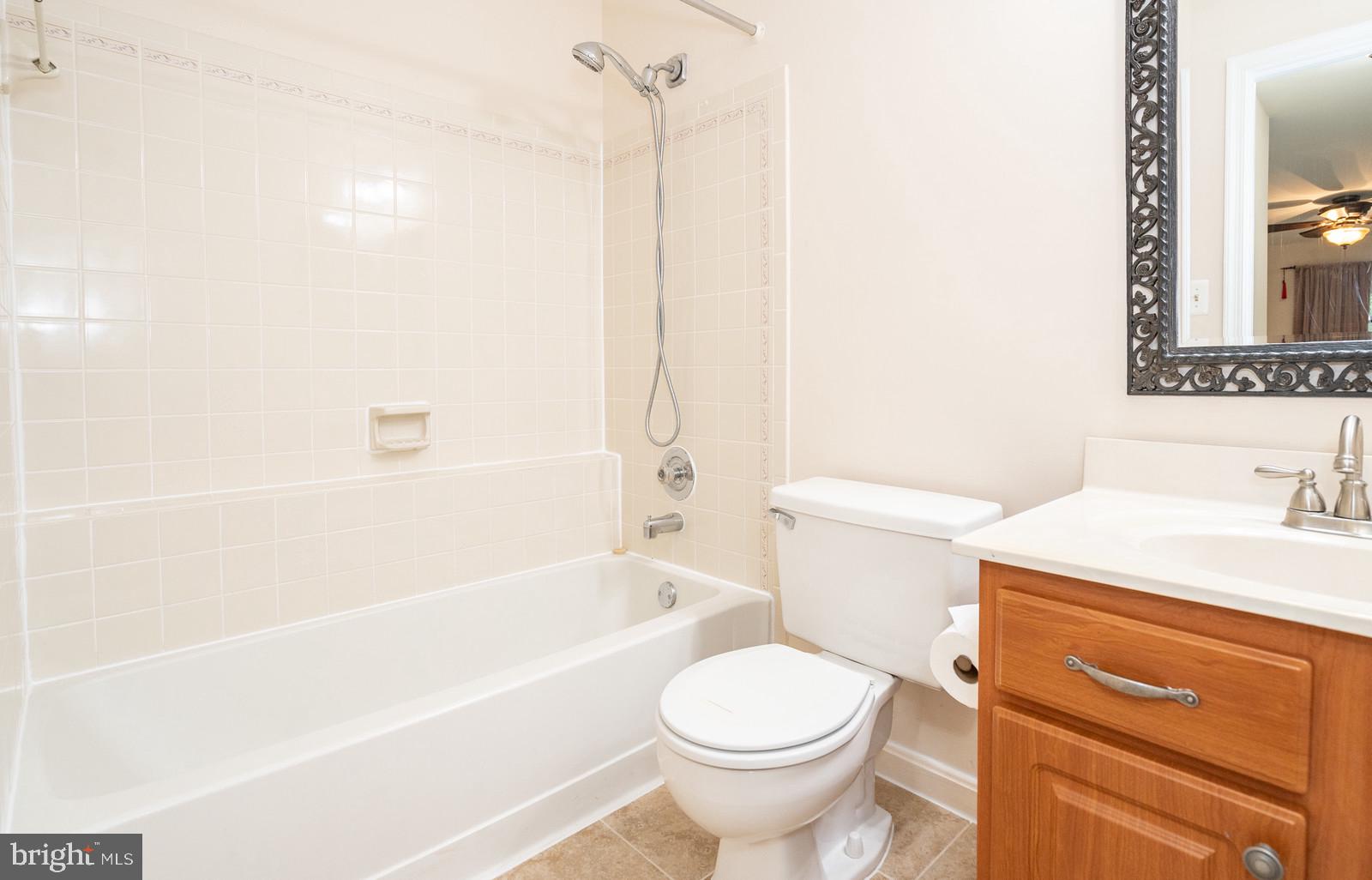 BRISTOL HOUSE - Residential Lease