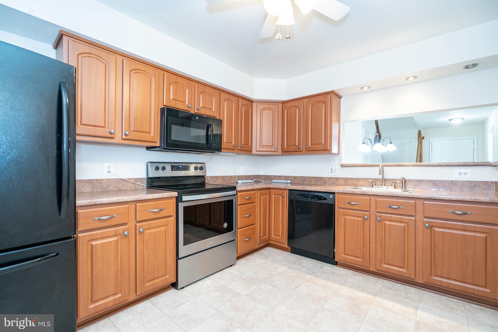 BRISTOL HOUSE - Residential Lease