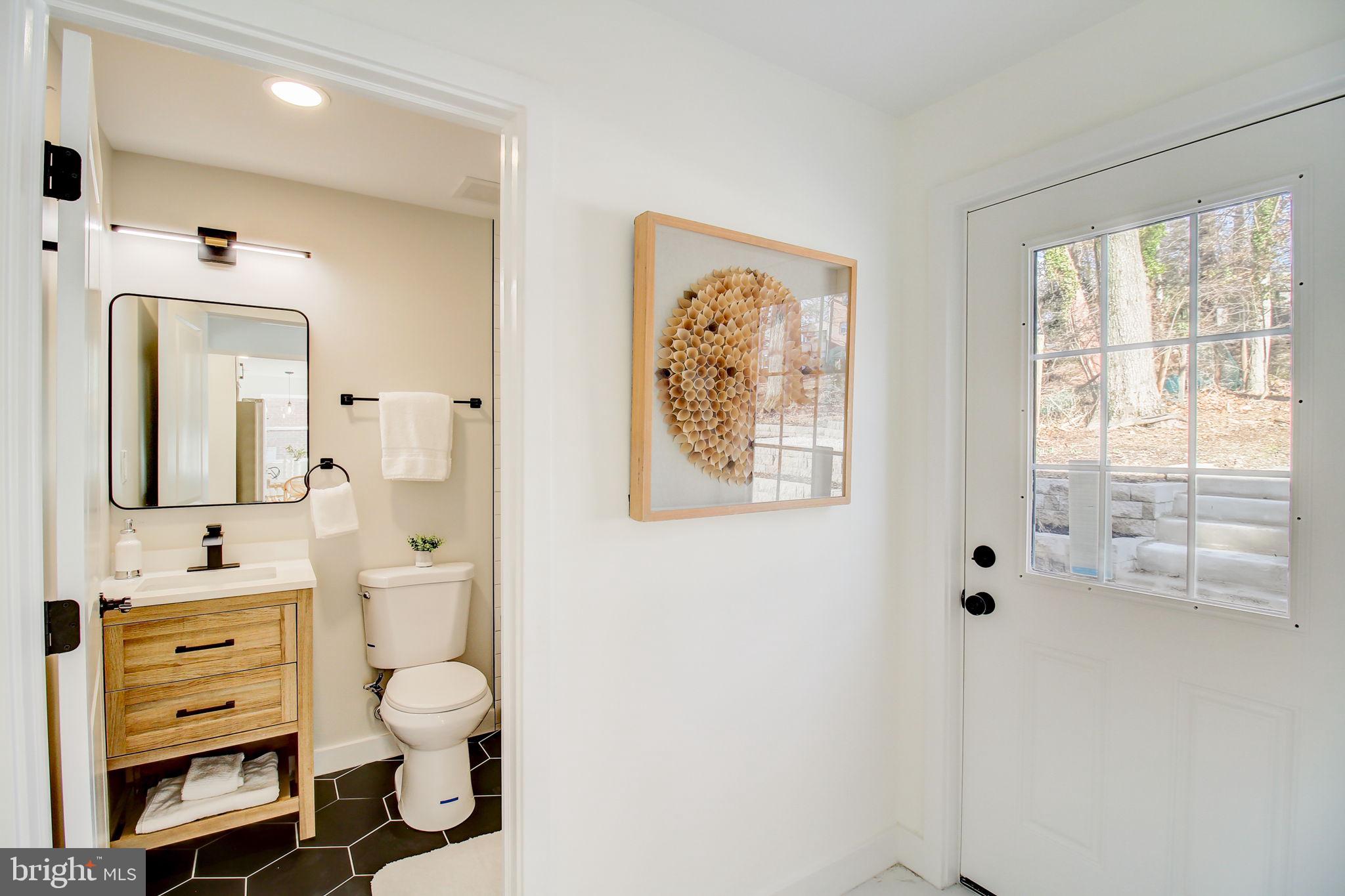 CAROLE HIGHLANDS - Residential