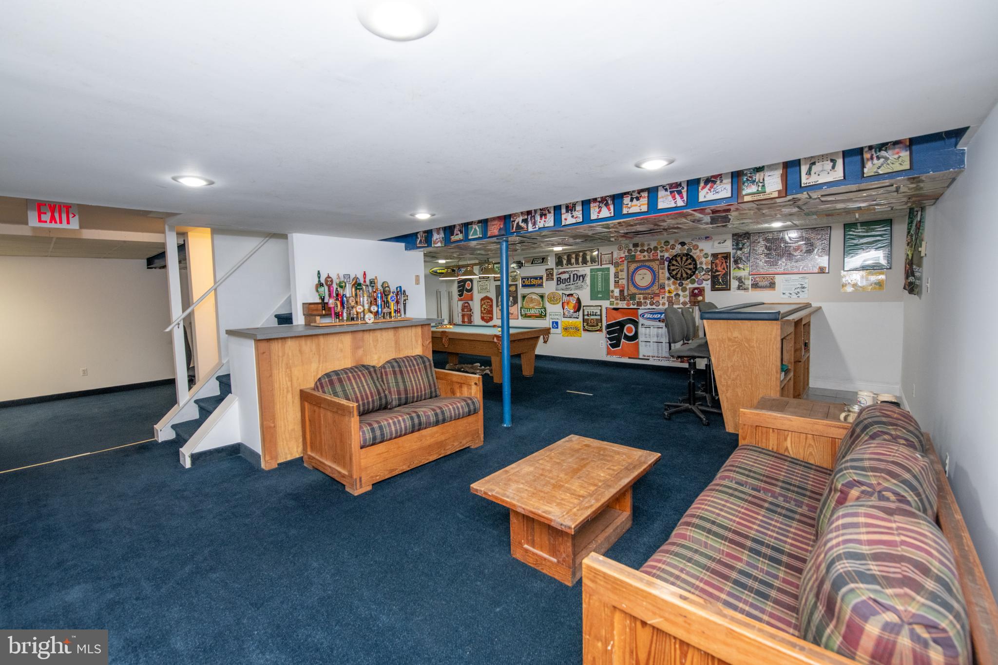 VILLAGE GREENE - Residential