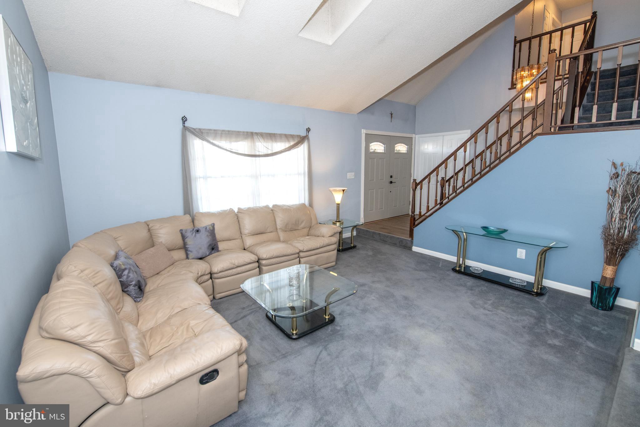 VILLAGE GREENE - Residential