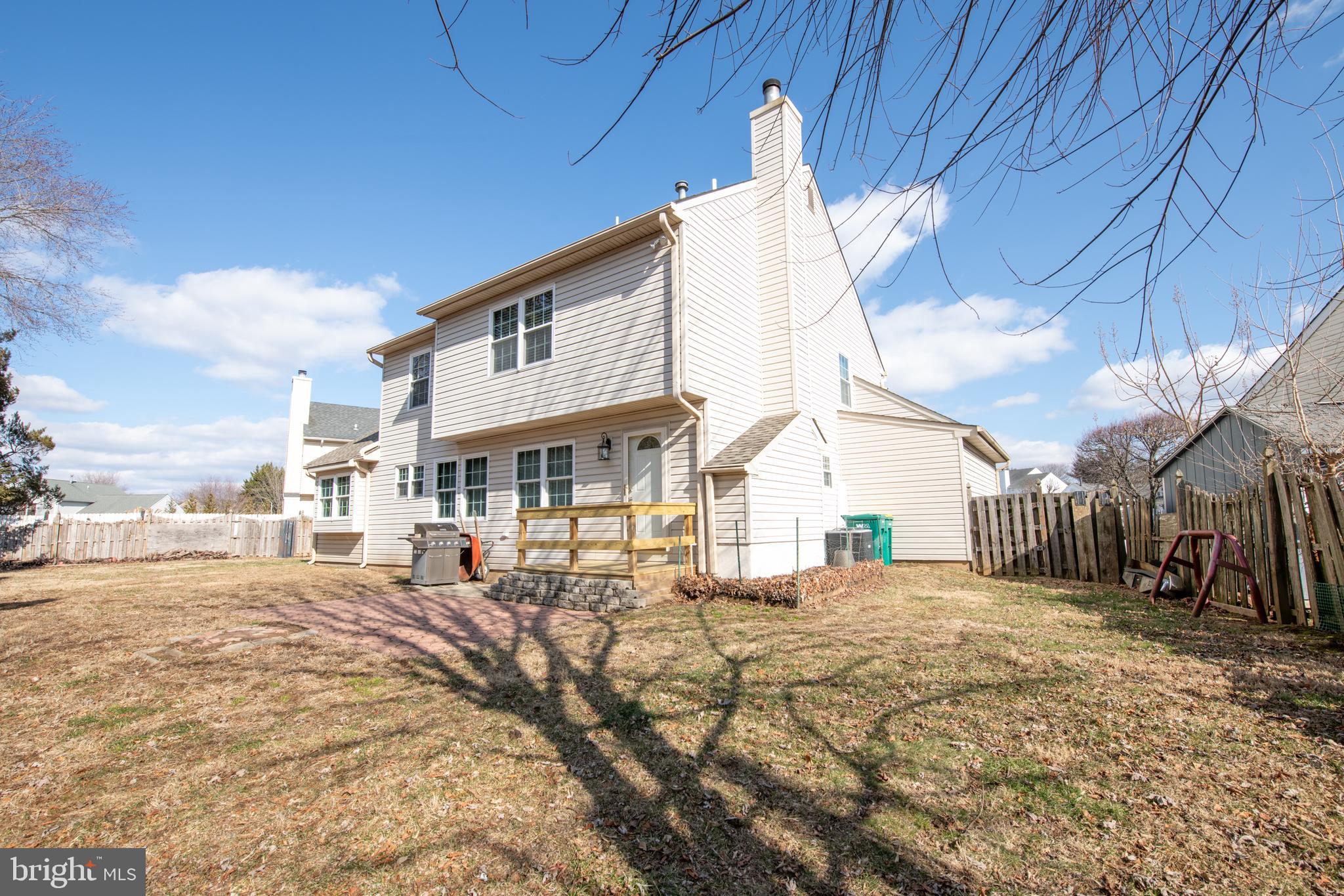 VILLAGE GREENE - Residential