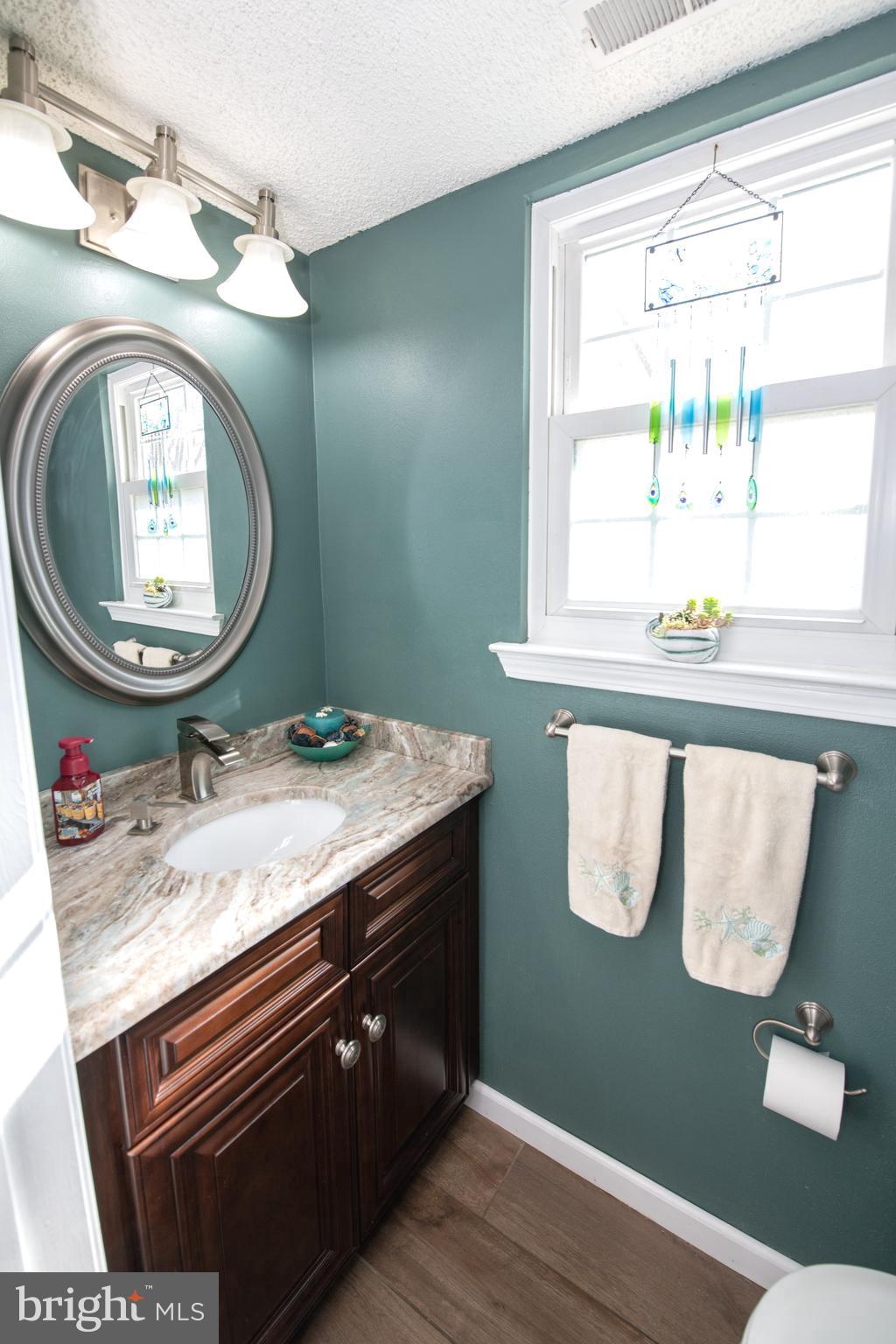 VILLAGE GREENE - Residential