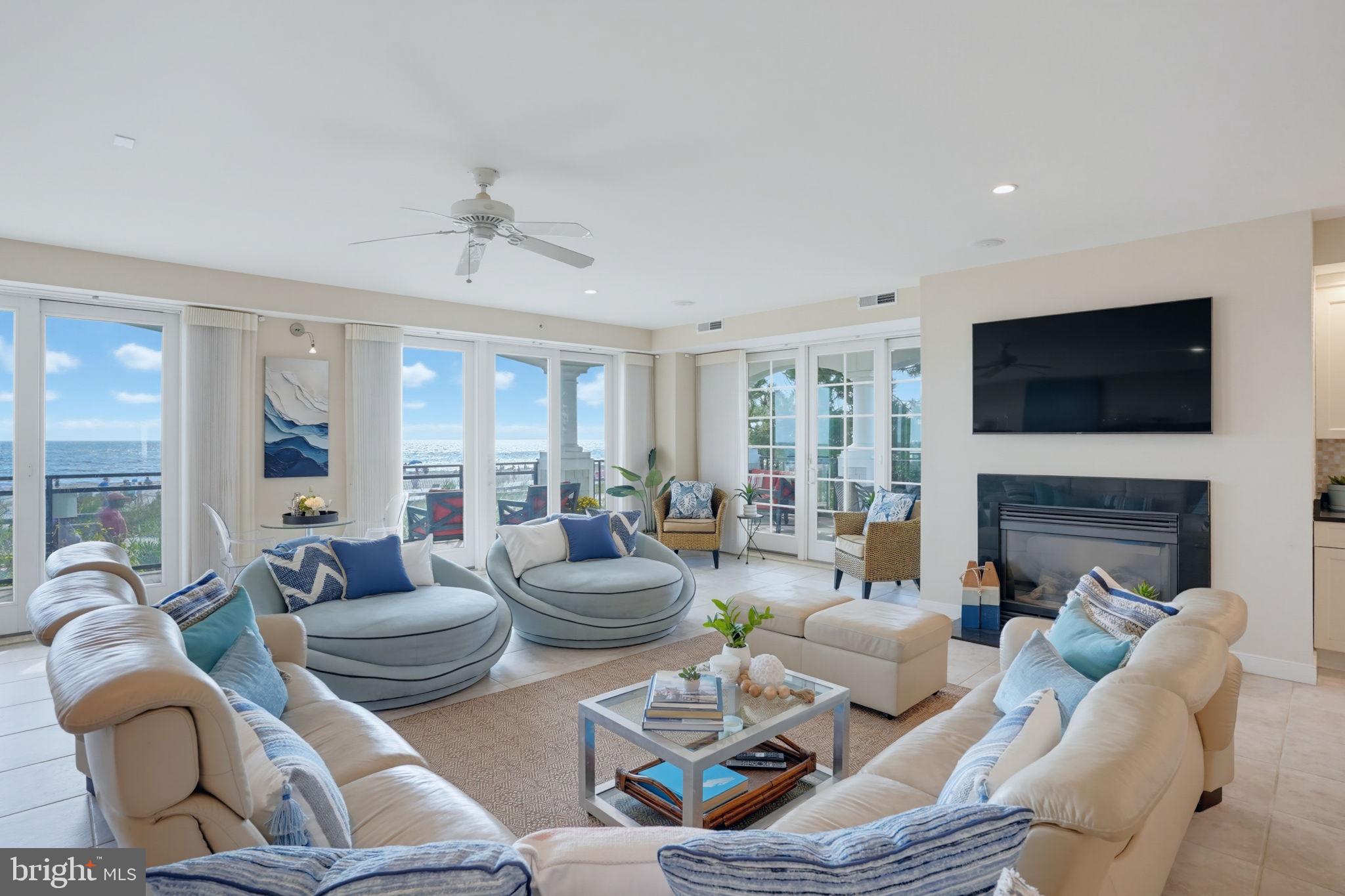 319 S BOARDWALK 1