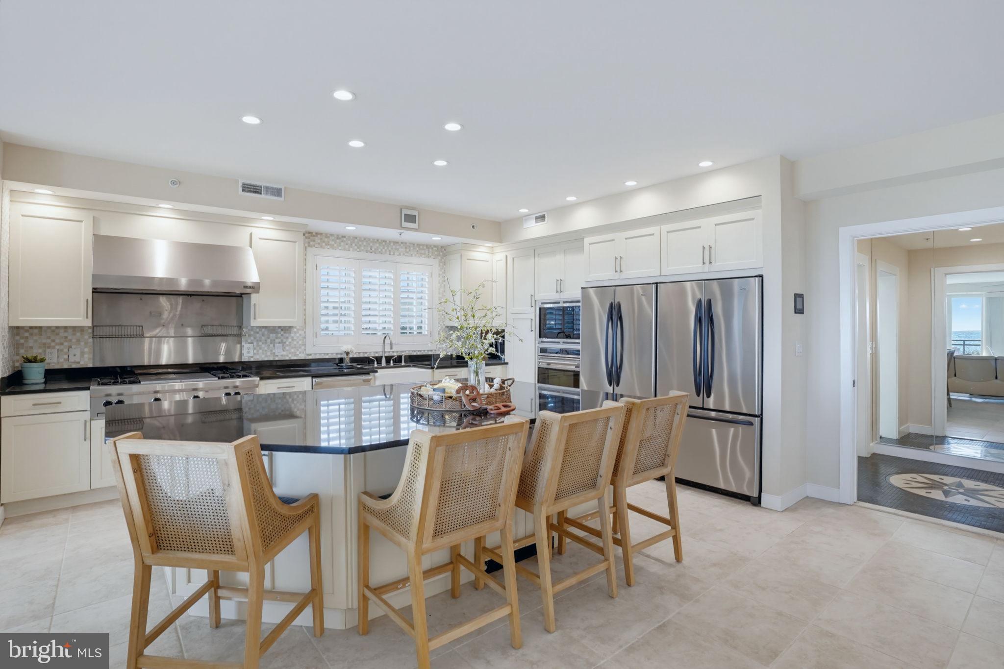 319 S BOARDWALK 1