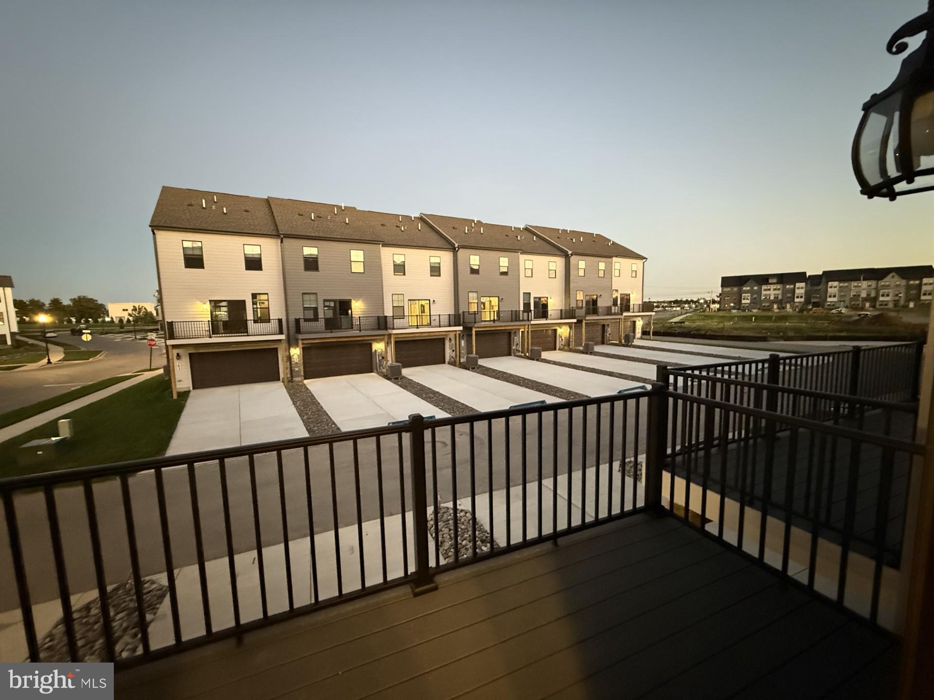 RENN QUARTER - Residential Lease