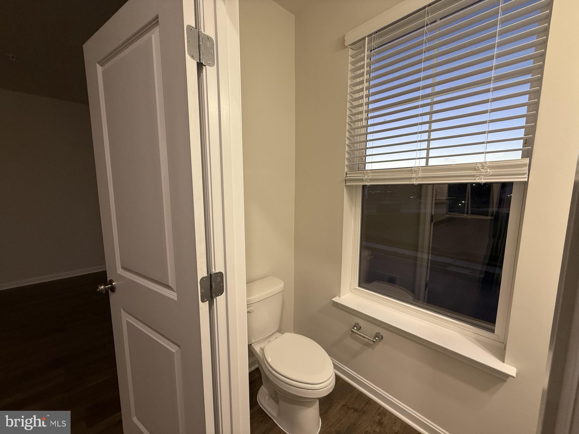 RENN QUARTER - Residential Lease