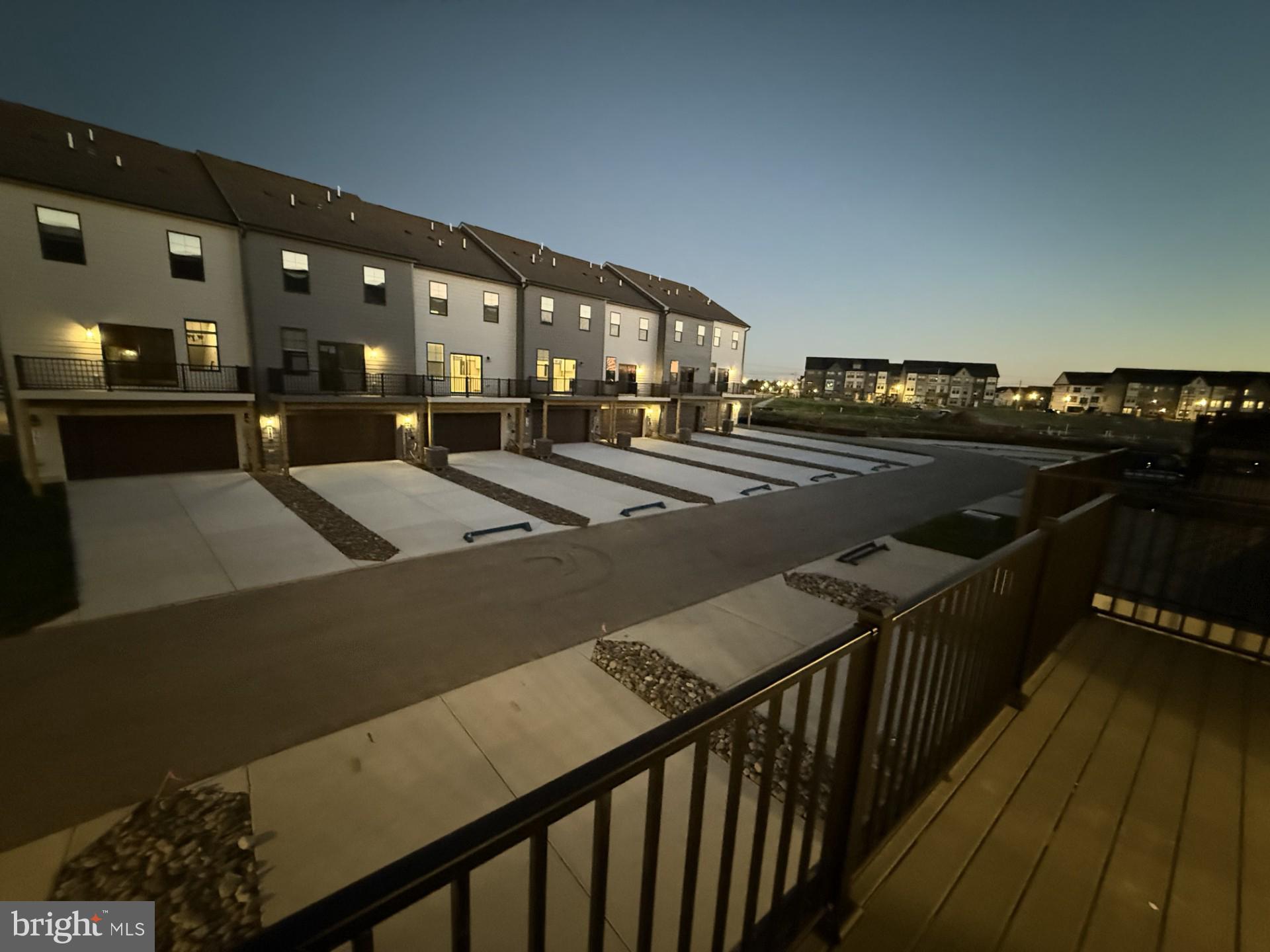 RENN QUARTER - Residential Lease