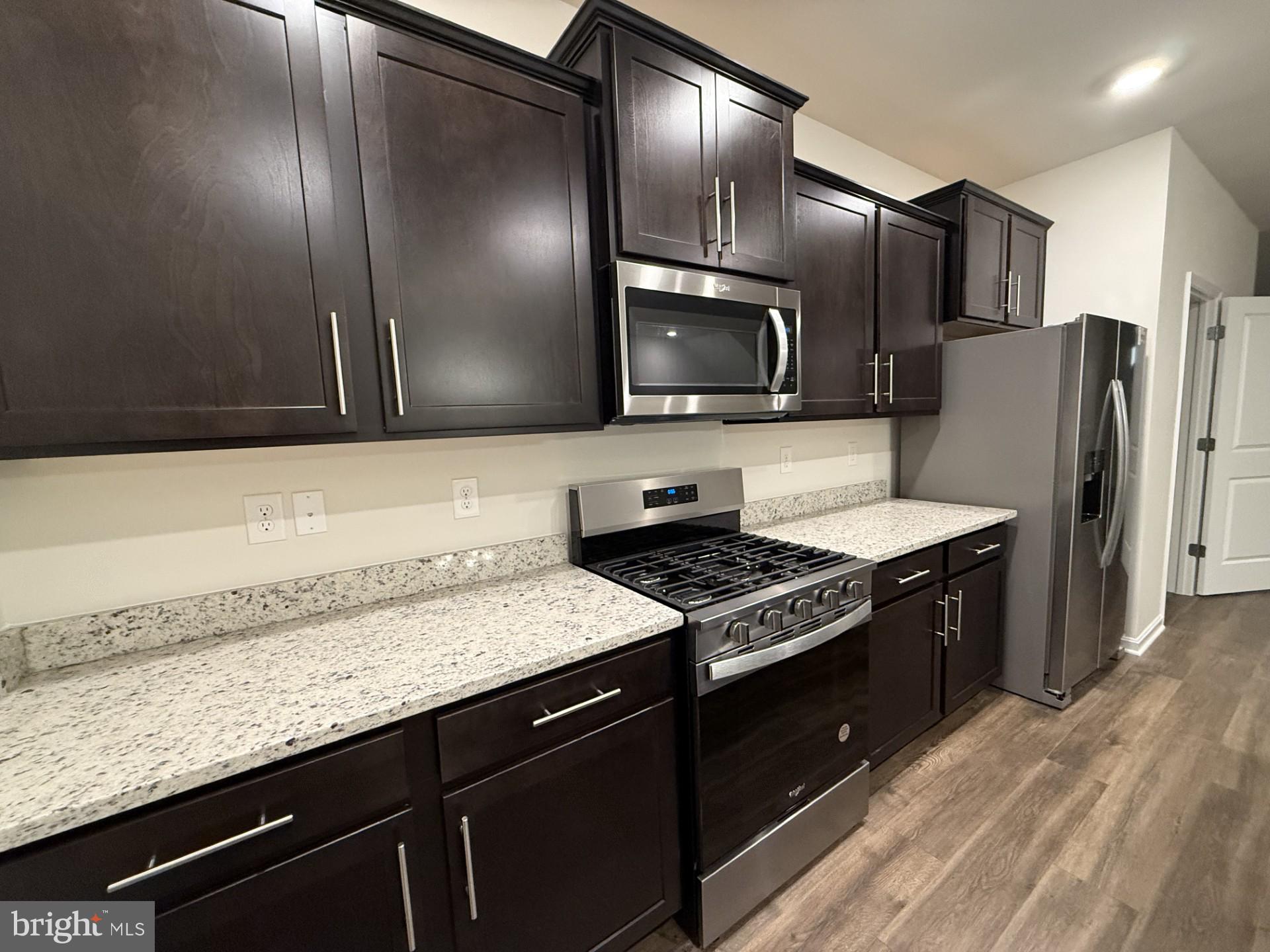 RENN QUARTER - Residential Lease