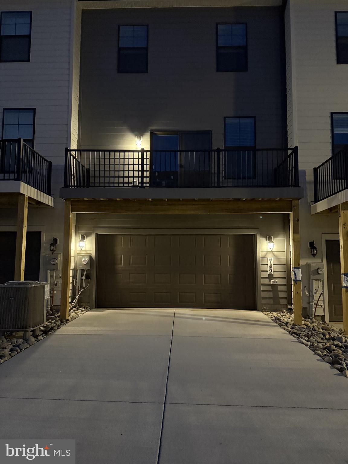 RENN QUARTER - Residential Lease