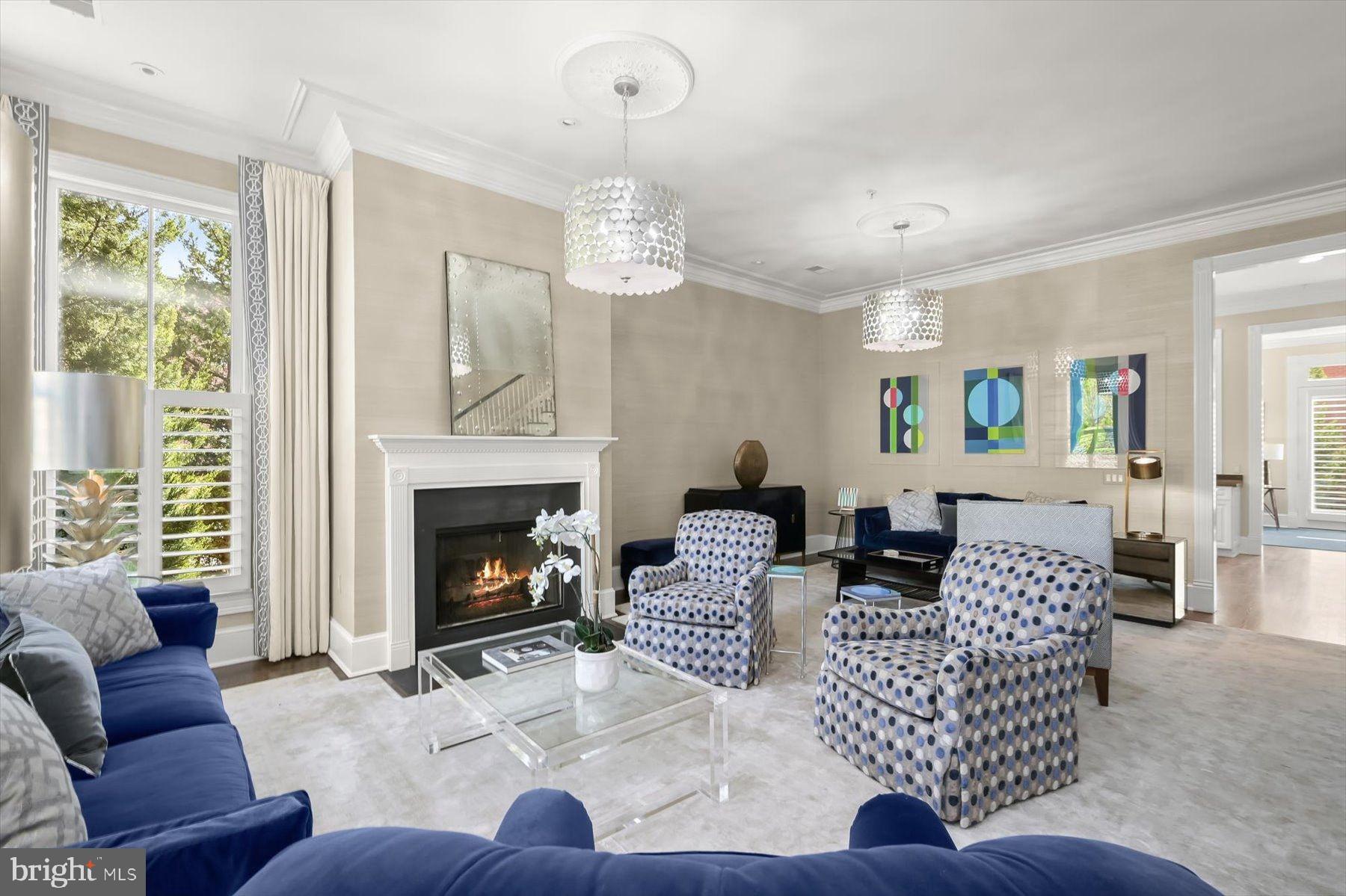 CAPITOL HILL - Residential
