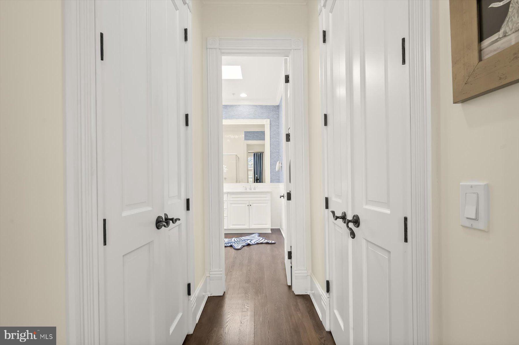 CAPITOL HILL - Residential