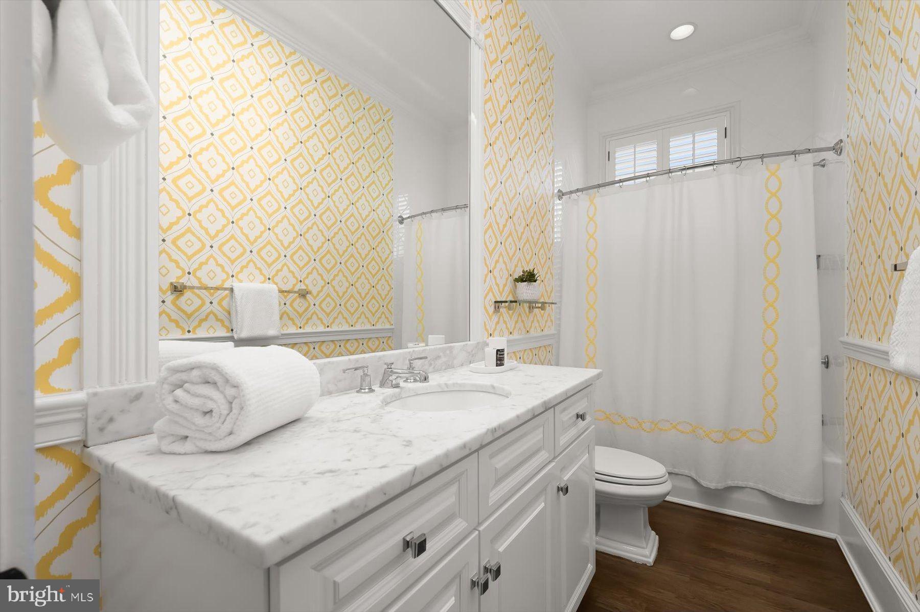 CAPITOL HILL - Residential