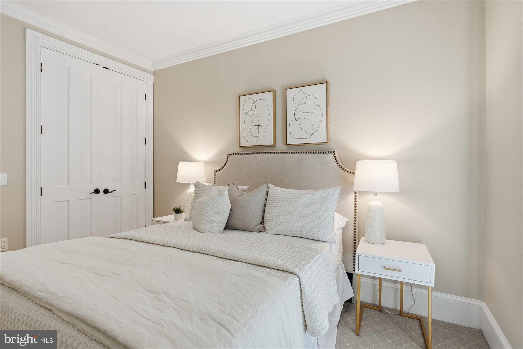 CAPITOL HILL - Residential