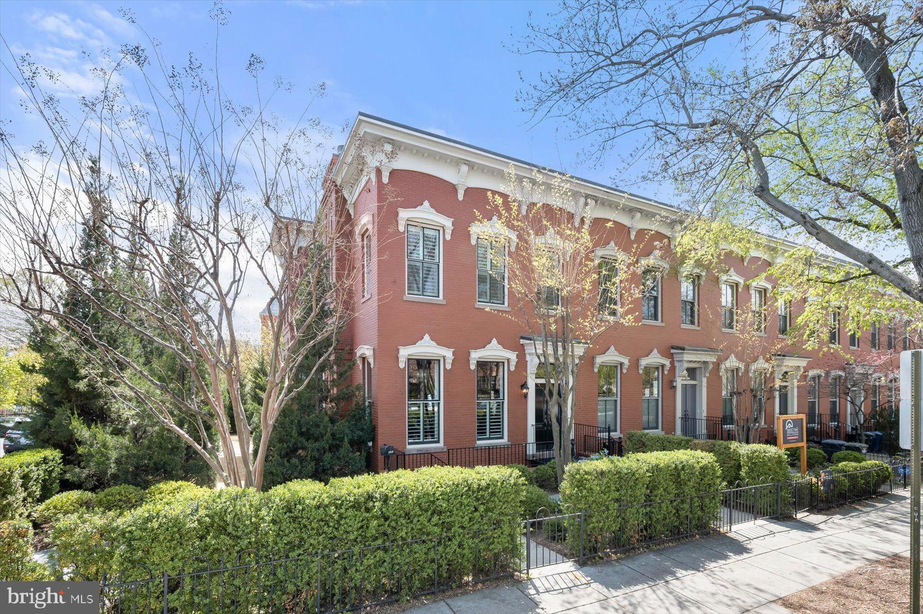 419 G STREET SE