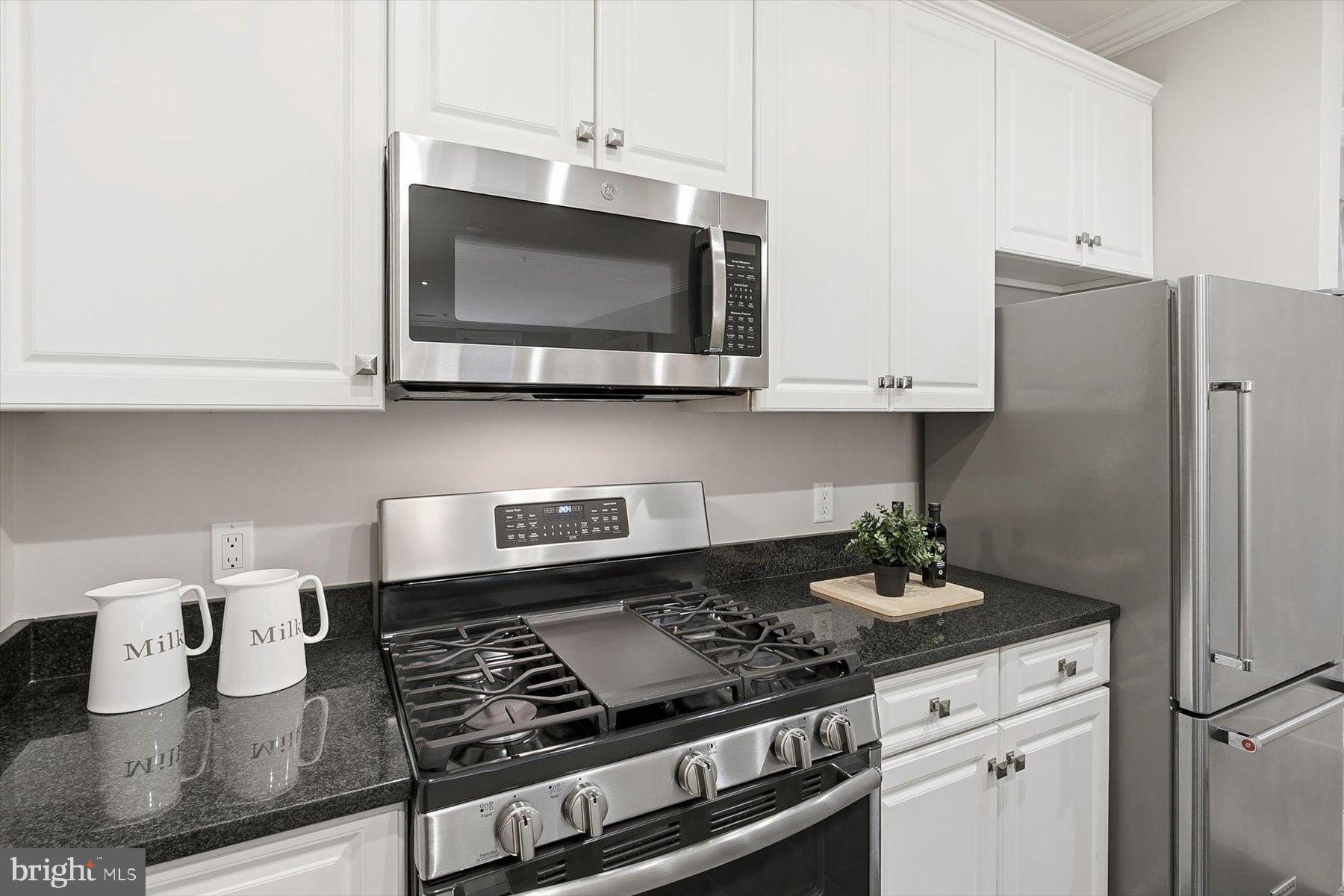 CAPITOL HILL - Residential