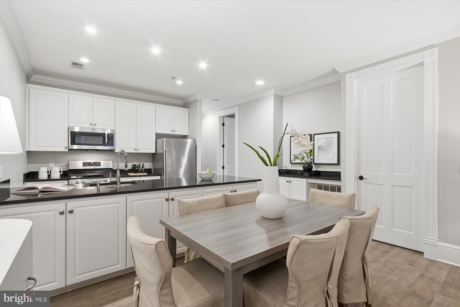 CAPITOL HILL - Residential