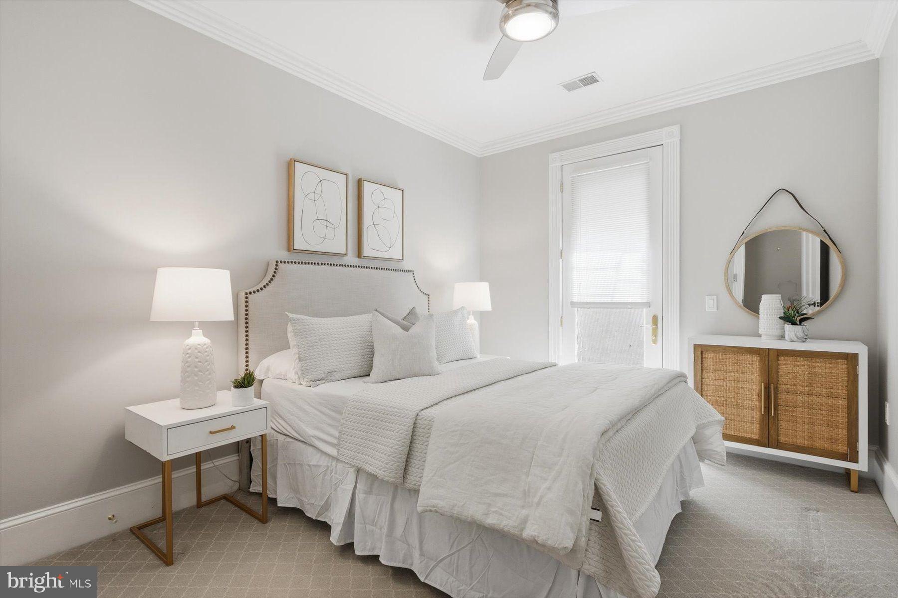 CAPITOL HILL - Residential