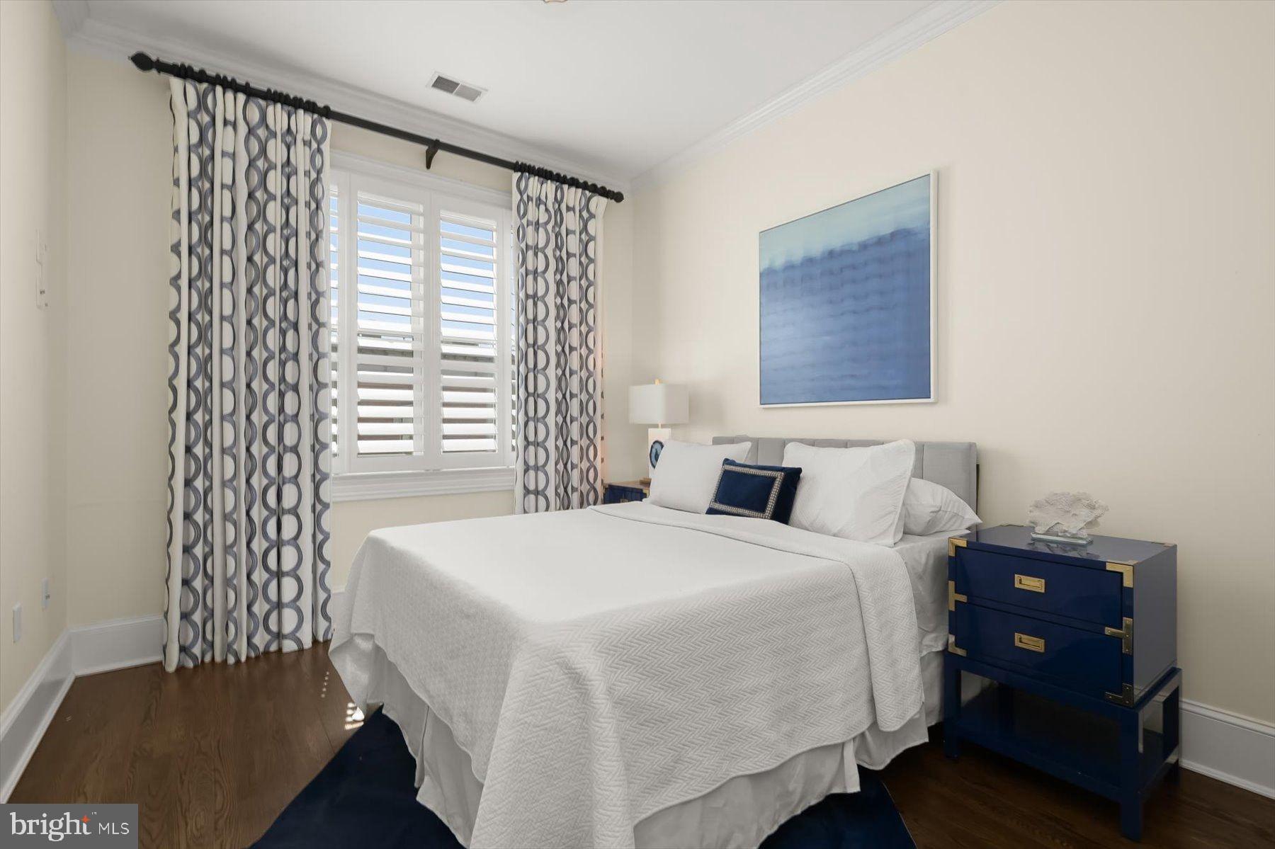 CAPITOL HILL - Residential