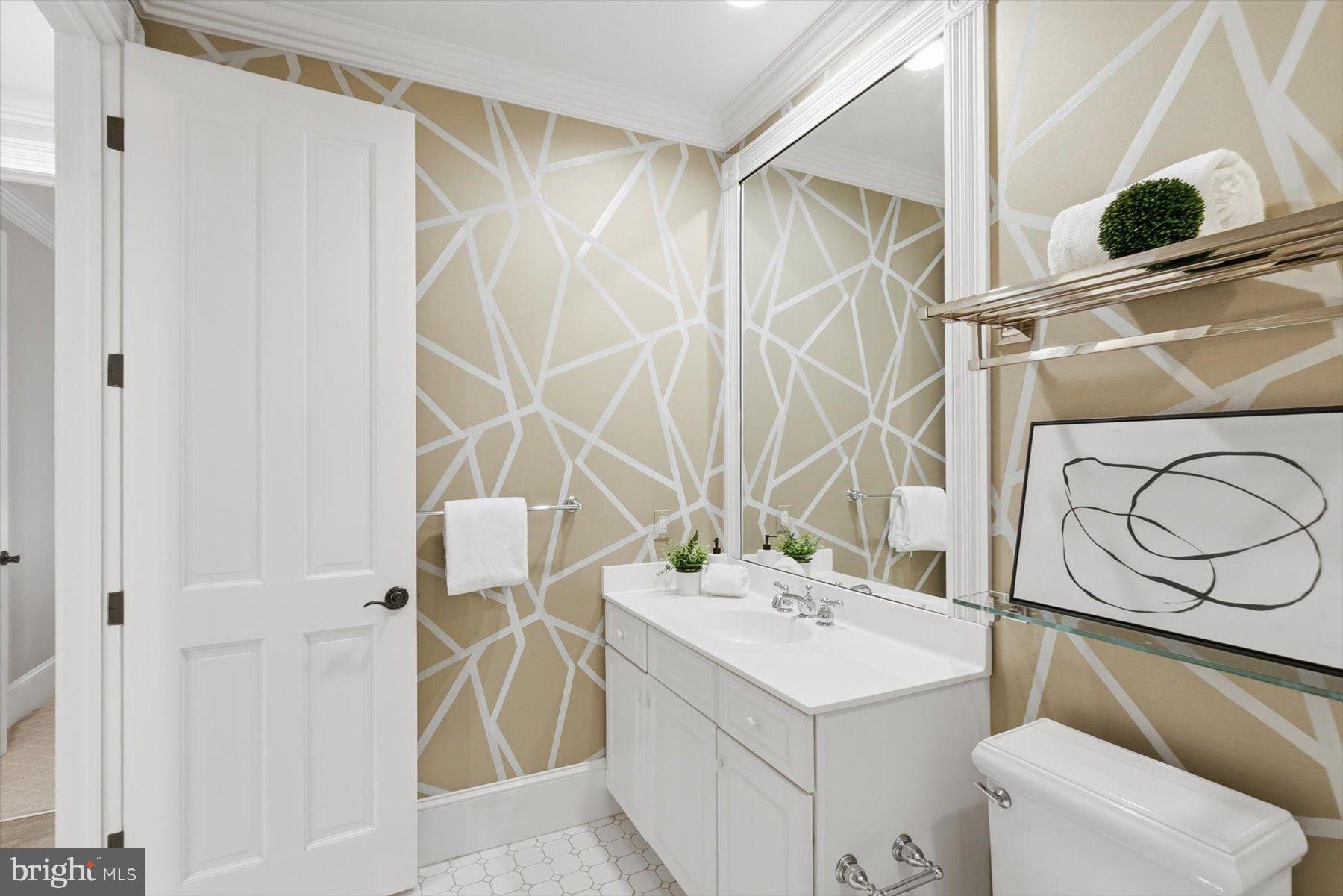 CAPITOL HILL - Residential