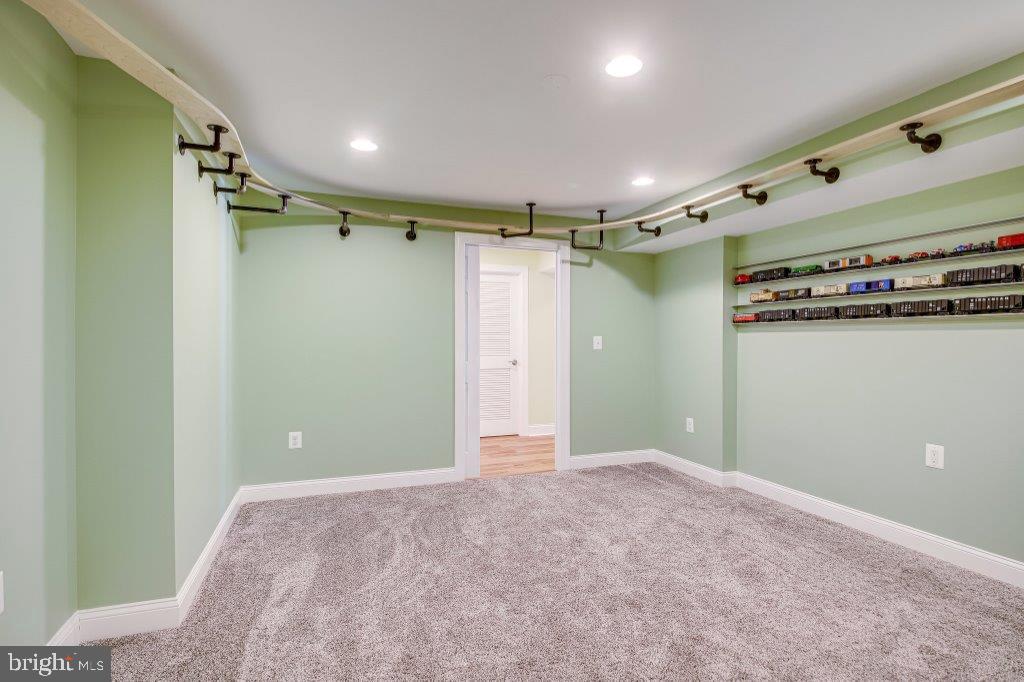 DOMINION VALLEY COUNTRY CLUB - Residential