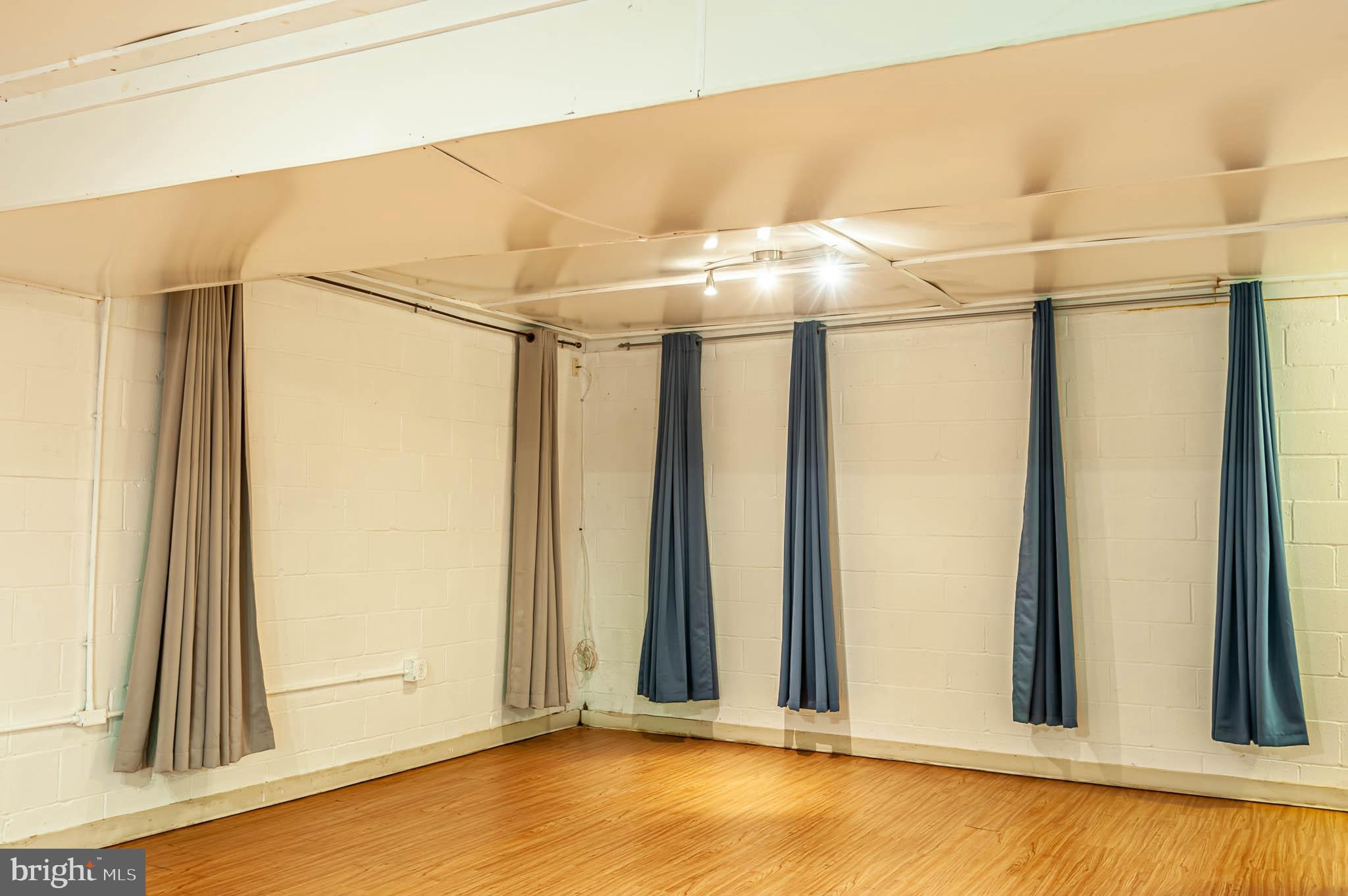 GEORGETOWN GROVE - Residential