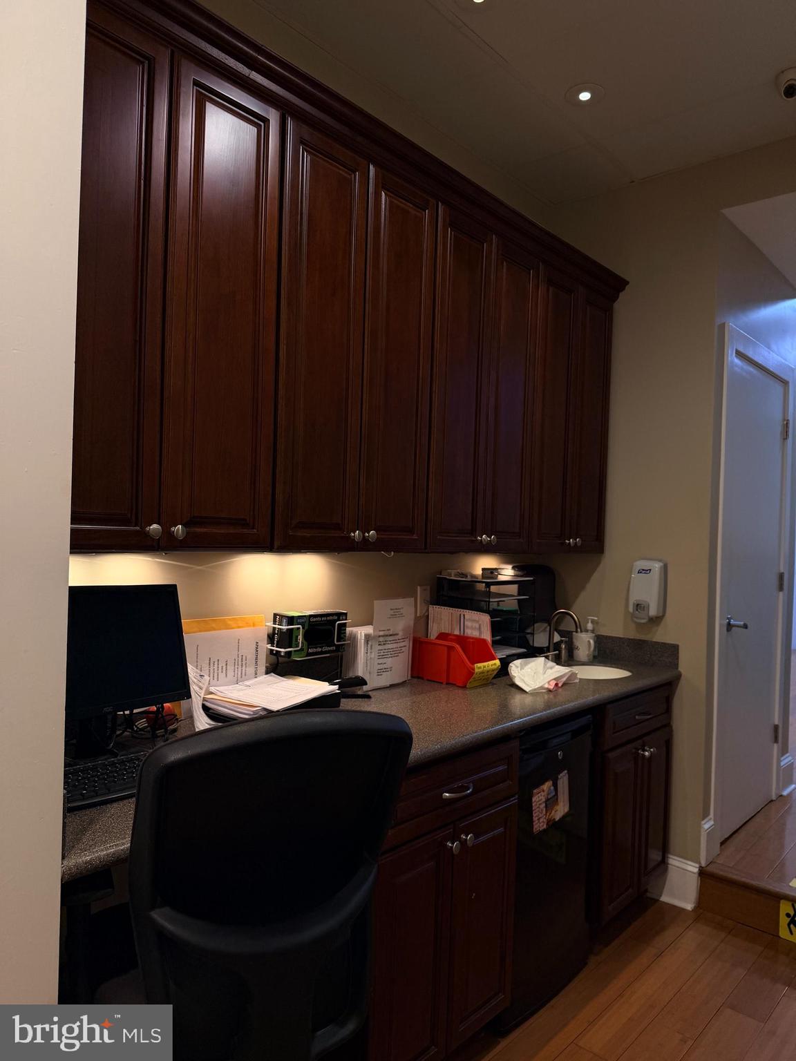 LOWER MOYAMENSING - Commercial Sale