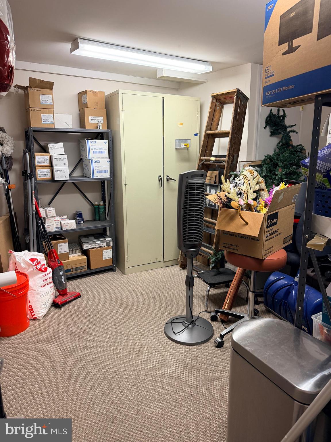 LOWER MOYAMENSING - Commercial Sale