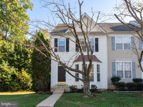 Photo of 4461 Torrence Place, WOODBRIDGE, VA 22193 (MLS # VAPW2132426)