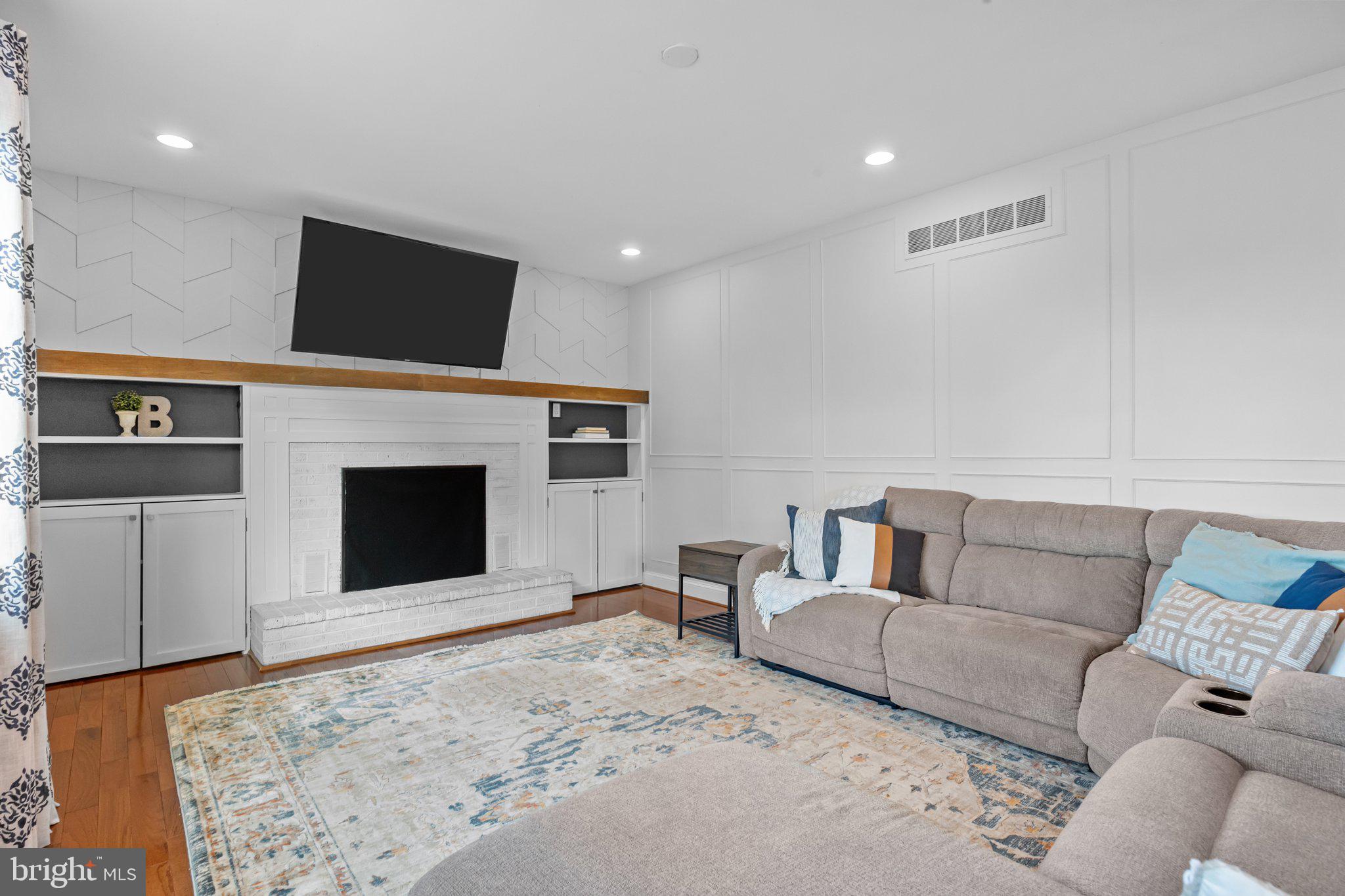 SWEETWATER FARMS - Residential