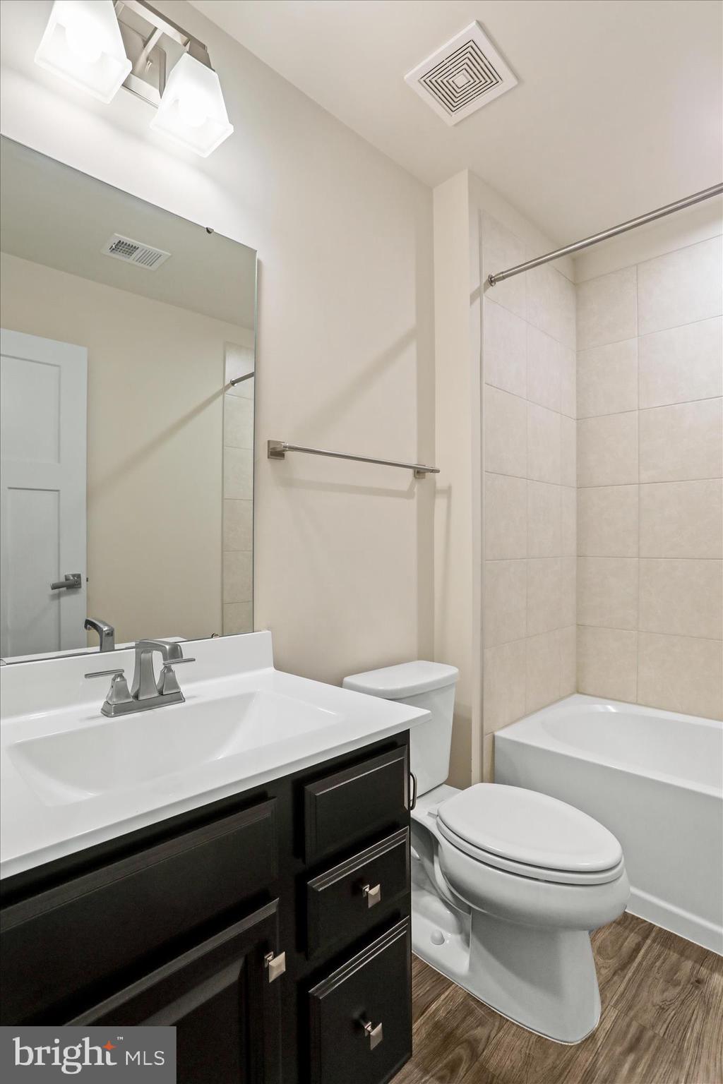 POTOMAC STATION - Residential