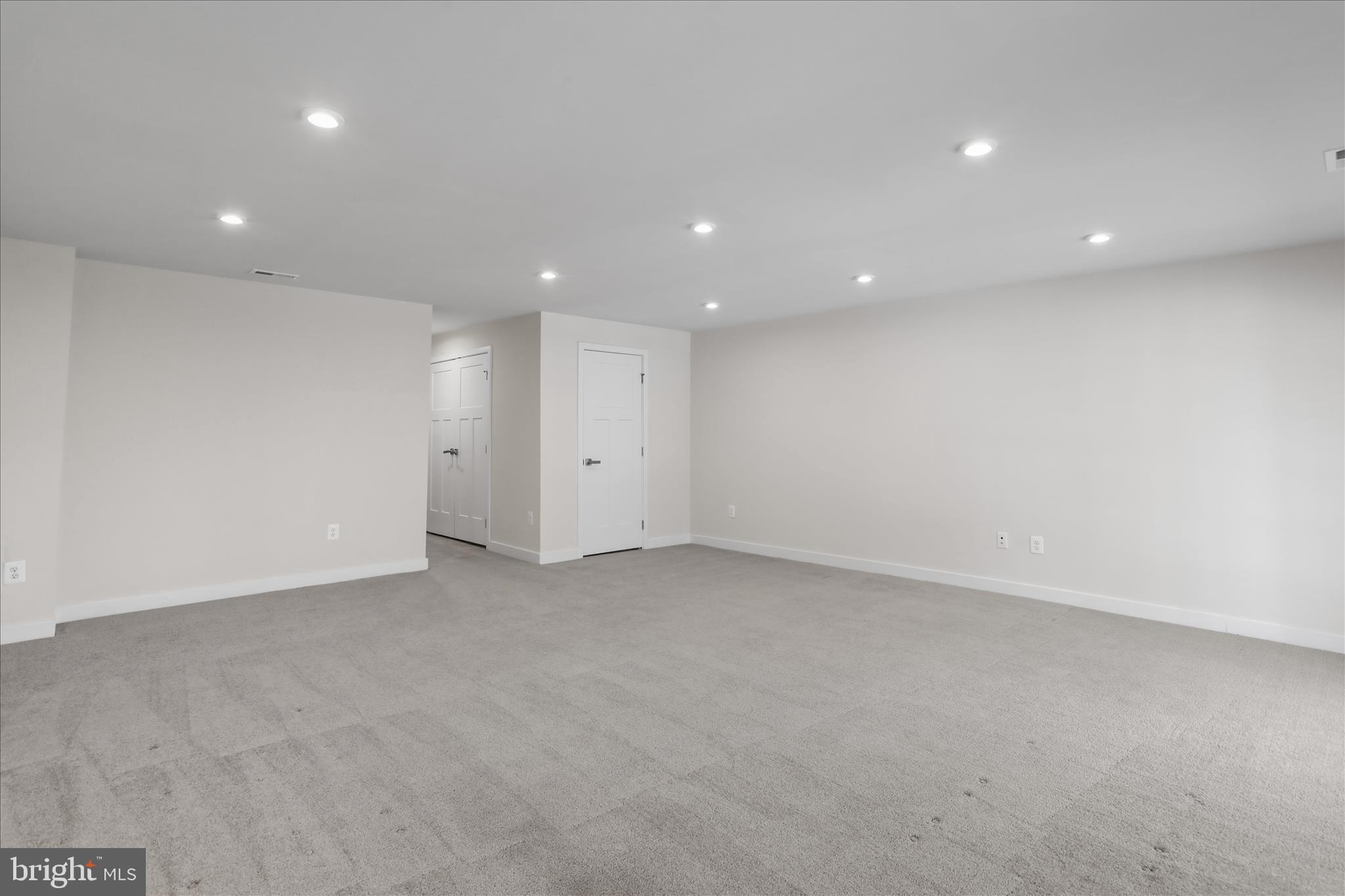 POTOMAC STATION - Residential