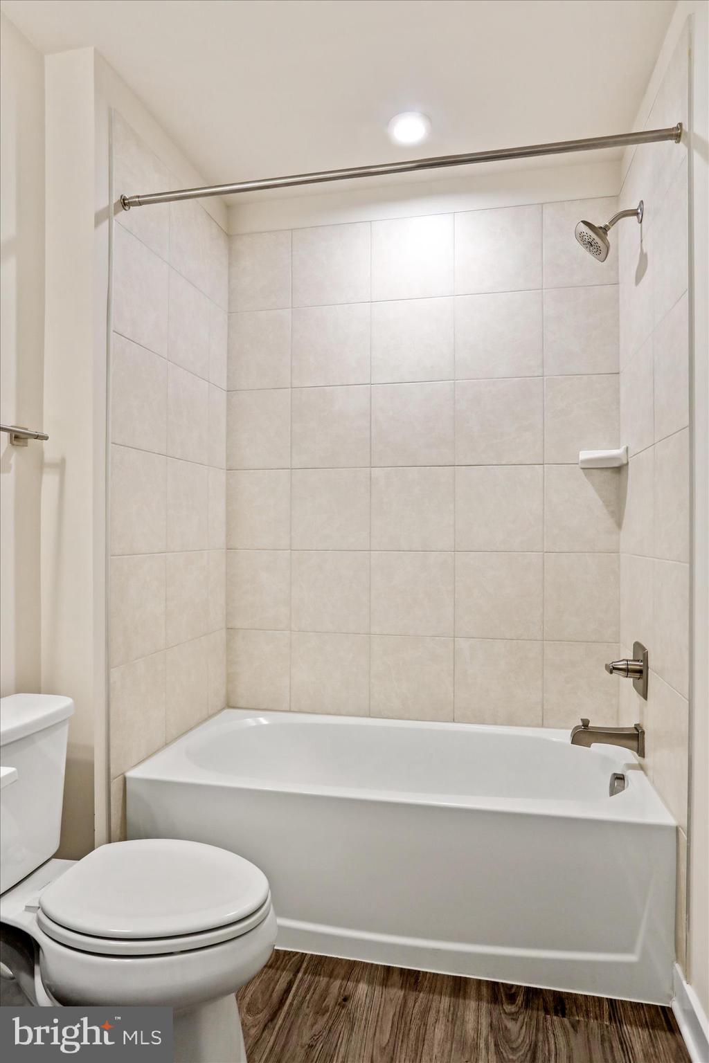 POTOMAC STATION - Residential