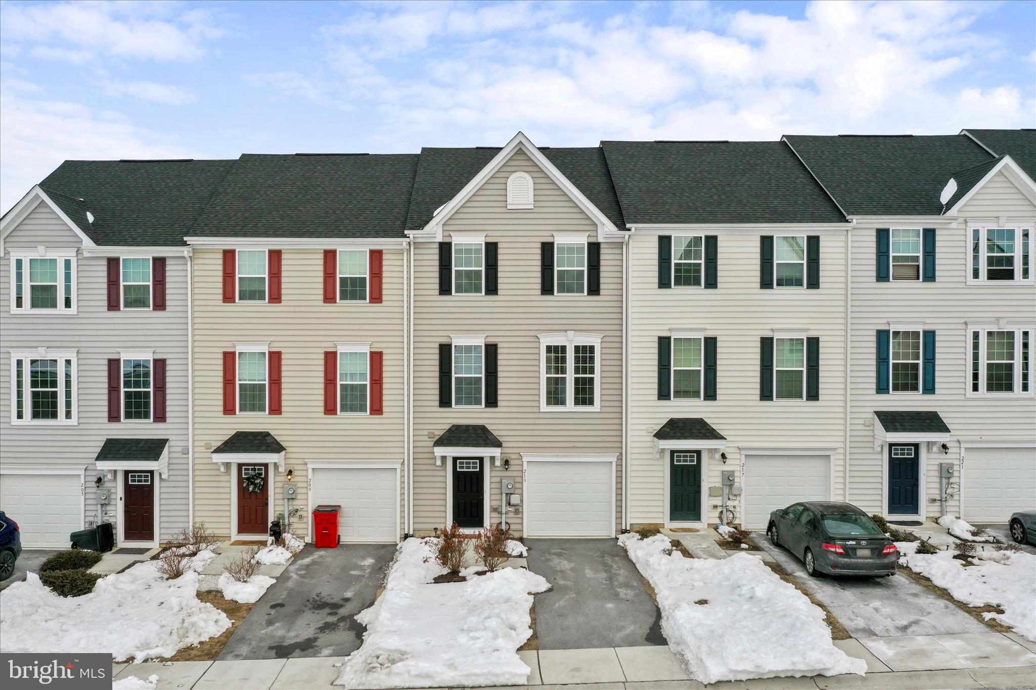 POTOMAC STATION - Residential