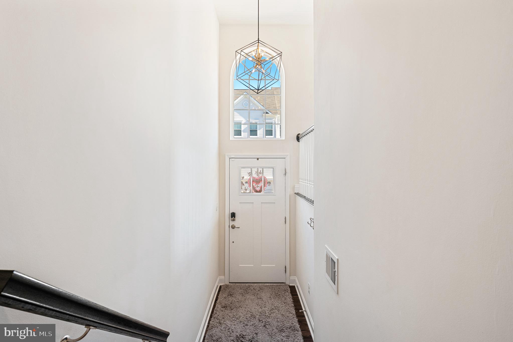 2762 LADY SLIPPER ROAD