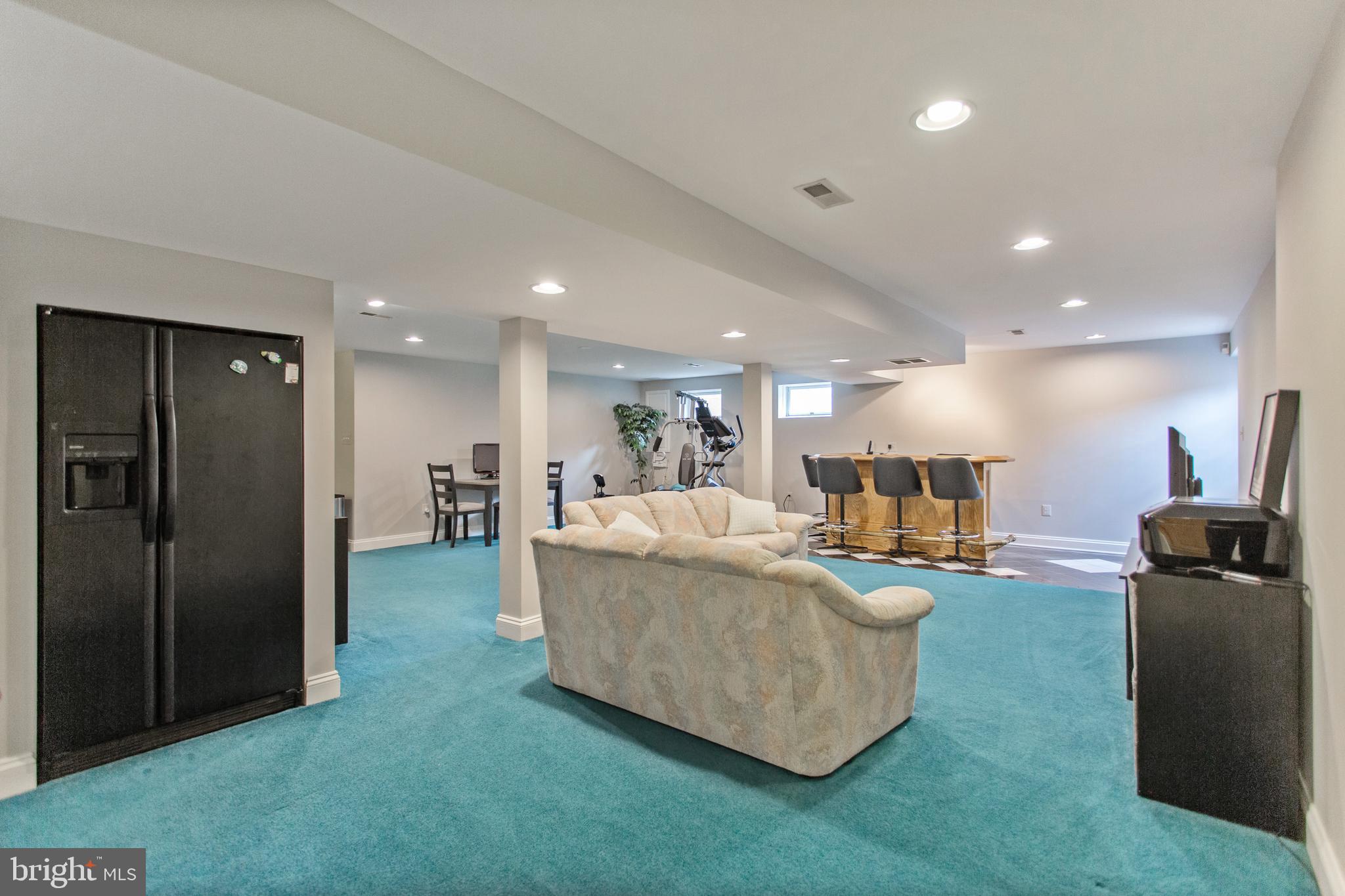 GRAY ROCK FARM - Residential