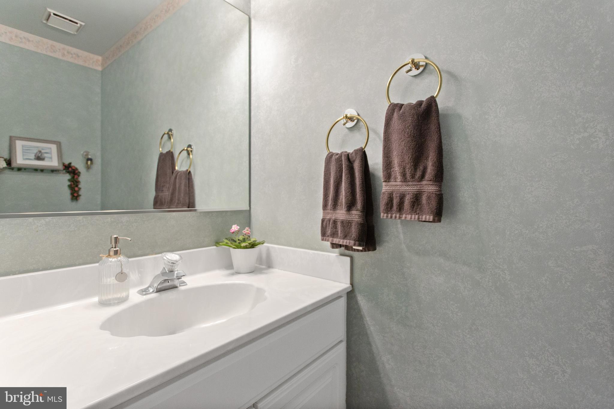 GRAY ROCK FARM - Residential