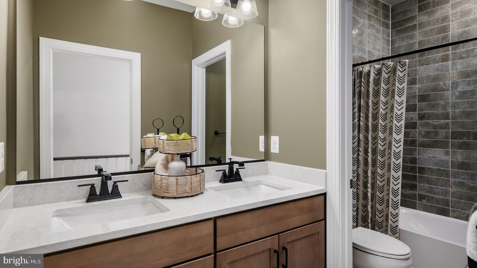 QUARTER BRANCH - Residential