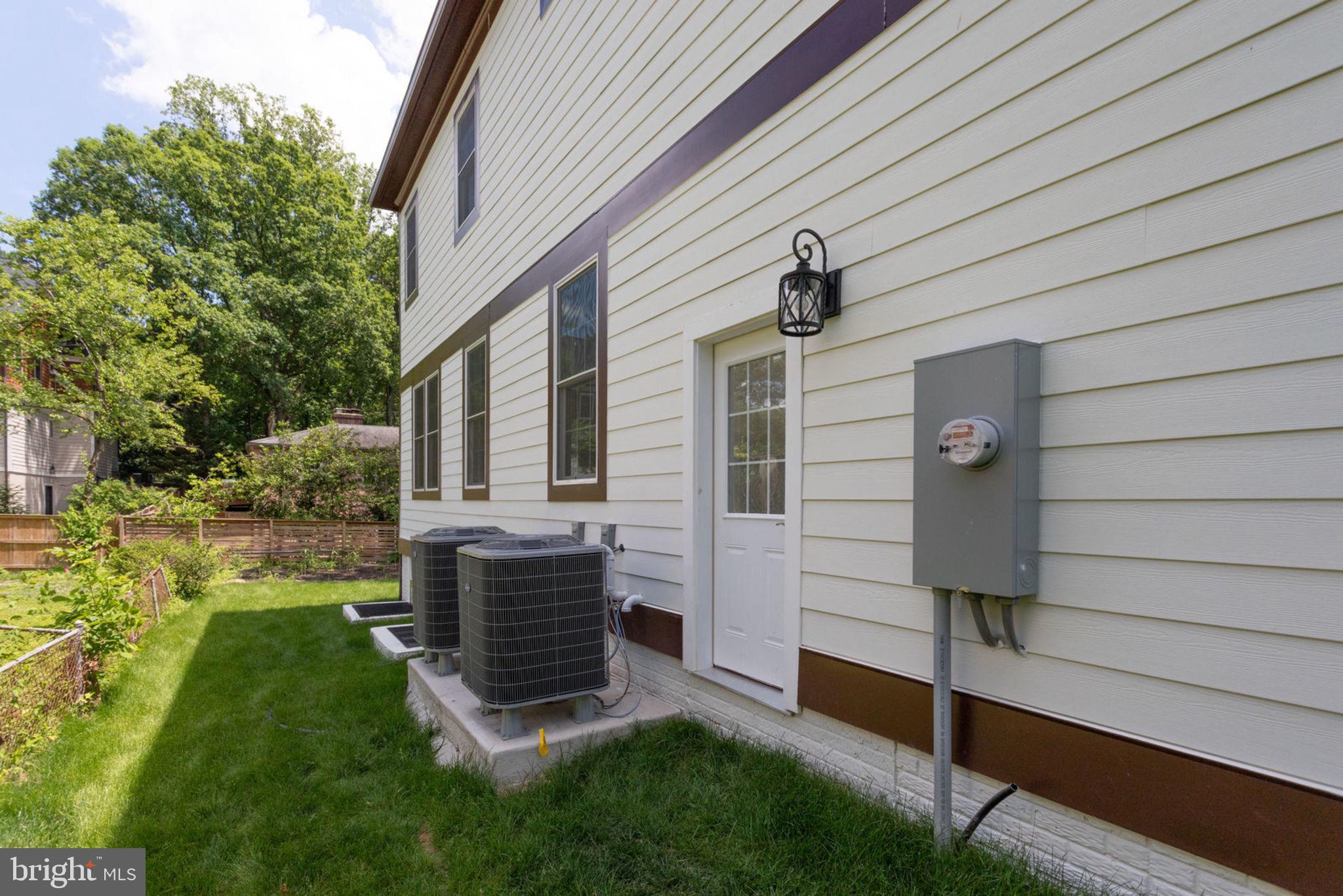 WEST GRASS RIDGE - Residential