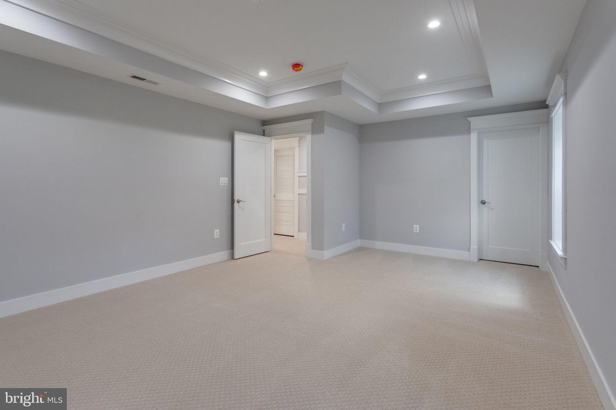 WEST GRASS RIDGE - Residential